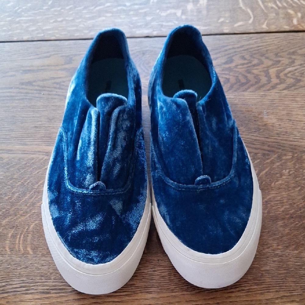 Womens Seavees Navy Blue Size 9 Crushed Velvet